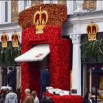 Queen Elizabeth II&apos;s flower arrangement vandalized in Chelsea