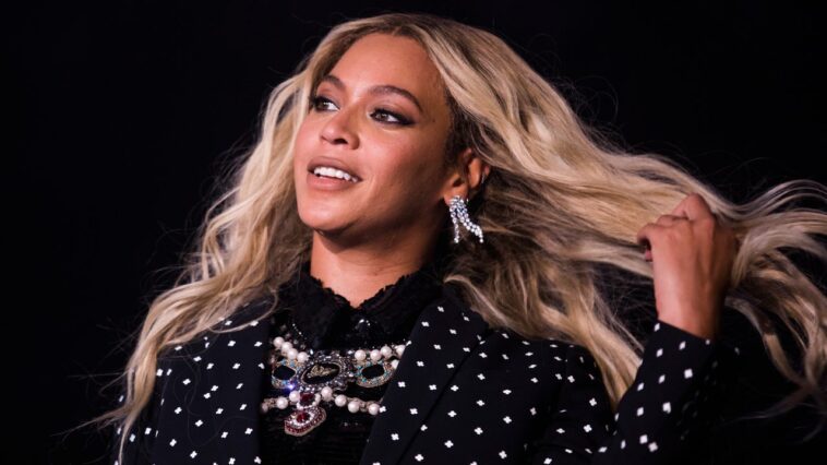 Beyoncé lanzó la canción del verano mientras dormías