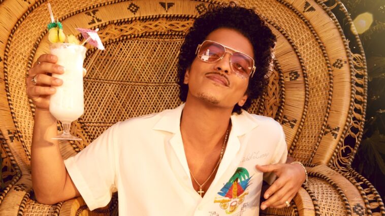 Bruno Mars sobre cómo su marca SelvaRey está haciendo que el ron sea 'sexy'
