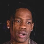 Compra de Travis Scott Bugatti criticada por la familia de una víctima de Astroworld de 9 años