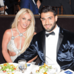 El anillo de compromiso de Britney Spears contiene diamantes y una hermosa nota de Sam Asghari