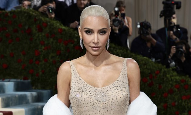 El vestido de Marylin Monroe destruido después de la salida Met Gala de Kim Kardashian