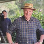 El veterano de local y visitante Ray Meagher, de 77 años, (en la foto) reveló cómo su carrera jugó un papel muy importante en su decisión de no tener hijos en una nueva entrevista.