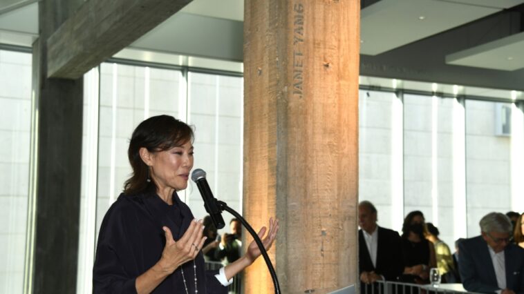 Janet Yang, “Pilar” de la comunidad asiático-estadounidense de Hollywood, honrada en el Museo de la Academia