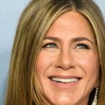 Jennifer Aniston se pone un pelo "Limpiar el polvo" antes del verano