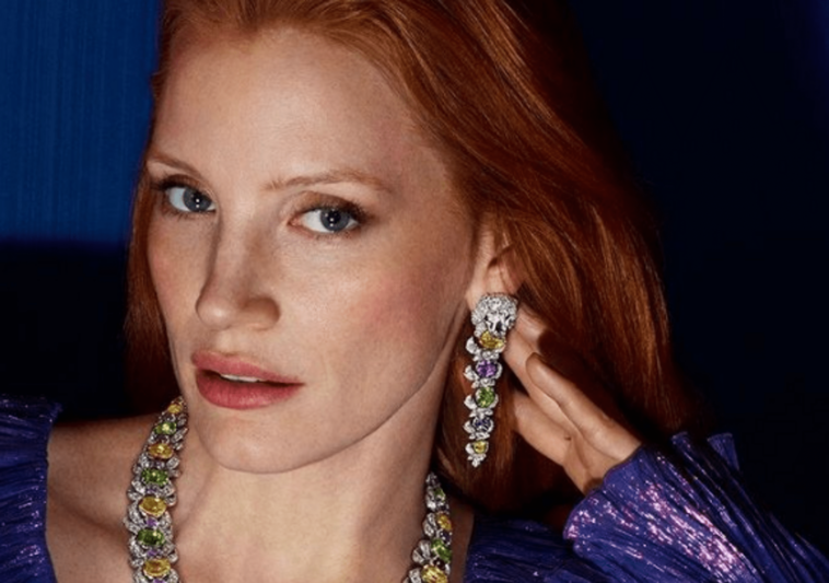 Jessica Chastain es el rostro de la colección de alta joyería Garden of Delights de Gucci