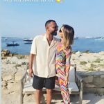 Enamorado: Ashley Cole fue elogiada por su prometida italiana el domingo, solo unas semanas después de pedirle la mano en matrimonio.