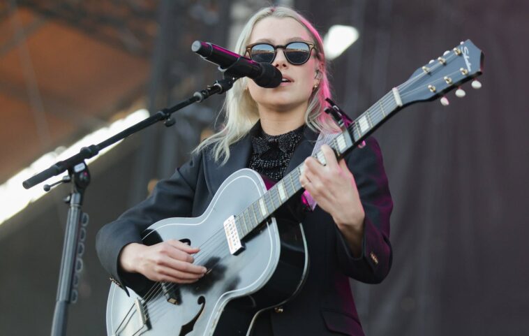 Lesiones y problemas de la multitud reportados en el concierto de Phoebe Bridgers en Toronto