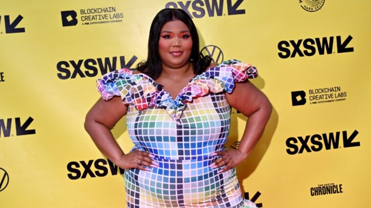 Lizzo promete $ 1 millón para los fondos de planificación familiar y aborto después del fallo de Roe v. Wade