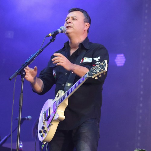 Manic Street Preachers cancela concierto después de que James Dean Bradfield da positivo por COVID