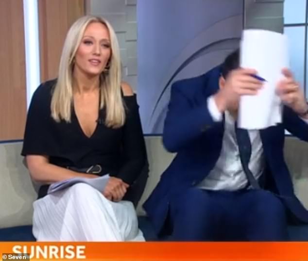 Matt Doran, de 38 años, de Channel Seven, descartó su guión y se fue del set de Weekend Sunrise durante un error en el aire en el episodio del domingo.  En la foto con la coanfitriona Sally Bowrey