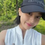 “Principiante de golf” Jihyo de TWICE muestra su estilo de golf único con una falda transparente