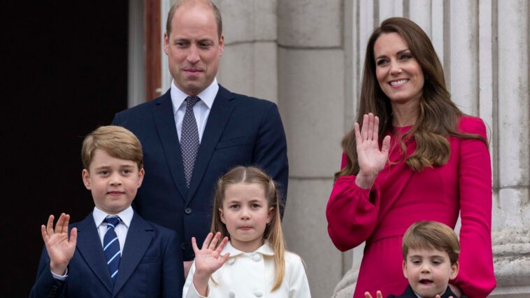 Según los informes, el príncipe William y Kate Middleton se mudarán este verano