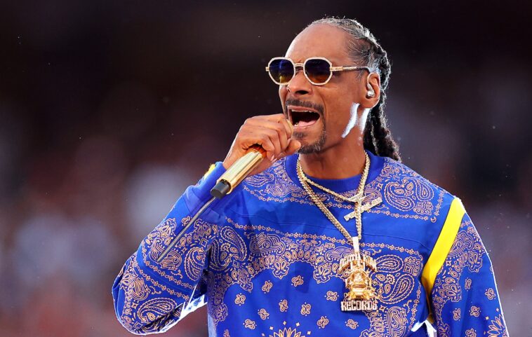 Snoop Dogg reacciona después de que se contrató a un imitador para la conferencia NFT