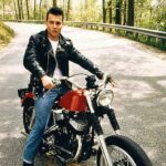 Subastarán la motocicleta "Cry-Baby" de Johnny Depp