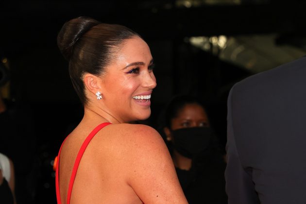 Una guía de todos nuestros vestidos favoritos de Meghan Markle hasta ahora