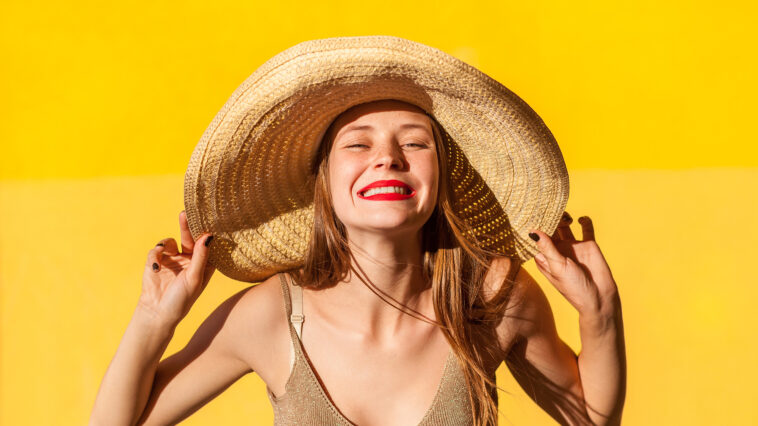 Afuera hace mucho calor, así es cómo hacer que tu maquillaje dure en el calor