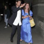 Espíritu de fiesta: Bonnie Wright, de 31 años, y Andrew Lococo lucen elegantes el domingo mientras parten de la fiesta de bodas de Olive Uniacke, ya que fueron vistos por primera vez desde sus propias nupcias.