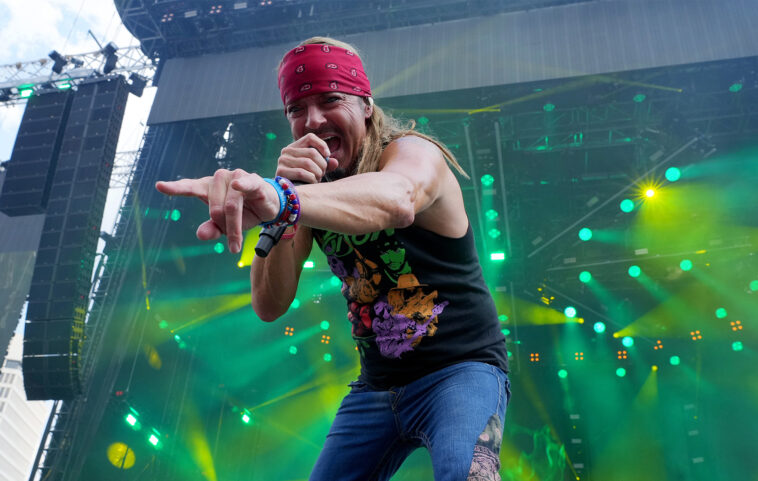 Bret Michaels de Poison hospitalizado tras una “complicación médica imprevista”