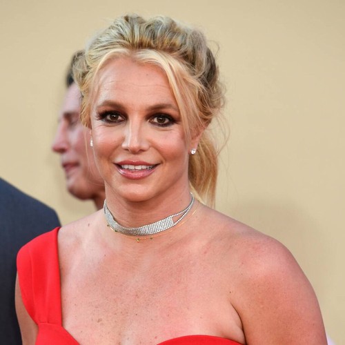 Britney Spears estaba 'muy feliz' de ver a Selena Gomez en su boda