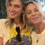 La famosa facialista de las estrellas Ingrid Seaburn, a la derecha, revela los secretos detrás de Delta Goodrem (izquierda), la piel radiante de Renee Bargh y Pip Edwards, y sus tratamientos favoritos para una tez impecable