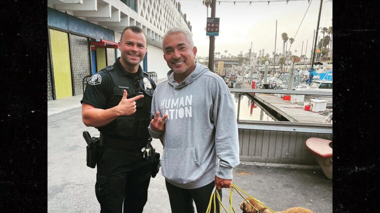 César Millán recibe advertencia de la policía por tener perros en el muelle de la playa