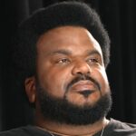 Craig Robinson fue evacuado del club de comedia de Carolina del Norte donde un hombre armado abrió fuego