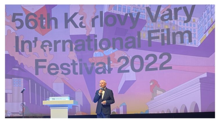 El festival de cine internacional de Karlovy Vary se enciende con la gala de apertura y el drama sobre la relación de Paolo Genovese 'Superheroes'