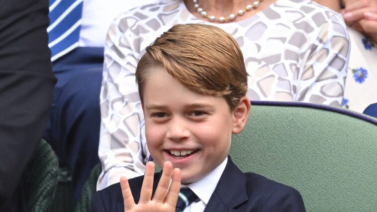 El príncipe George cumple 9 años con su característica sonrisa descarada en un nuevo retrato real