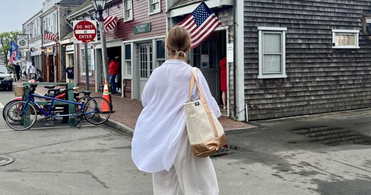 Este bolso de playa de $ 39 ha sido mi opción durante todo el verano