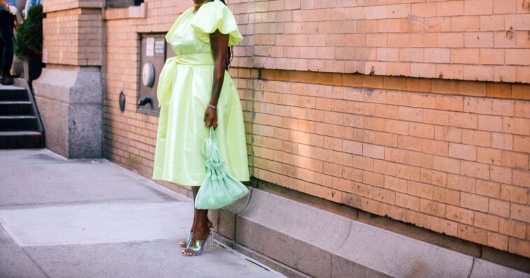 Estos vestidos midi de Target son extremadamente elegantes y cuestan menos de $ 40