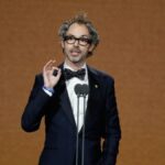 James Rhodes trabaja en su nueva fundación: "Dará ayuda psicológica a quienes no puedan permitírsela y apoyo a la tercera edad"