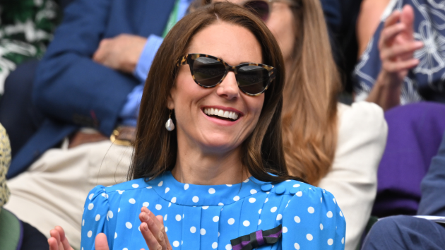 Kate Middleton acaba de hacer una aparición sorpresa en Wimbledon con el vestido más impresionante