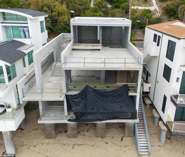 Trabajo en progreso: se ha revelado que el proyecto de construcción Malibu de casi $ 60 millones de Kanye West está lejos de completarse