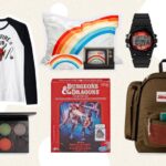 La mejor mercancía y regalos de 'Stranger Things', desde camisetas Hellfire Club hasta coleccionables retro