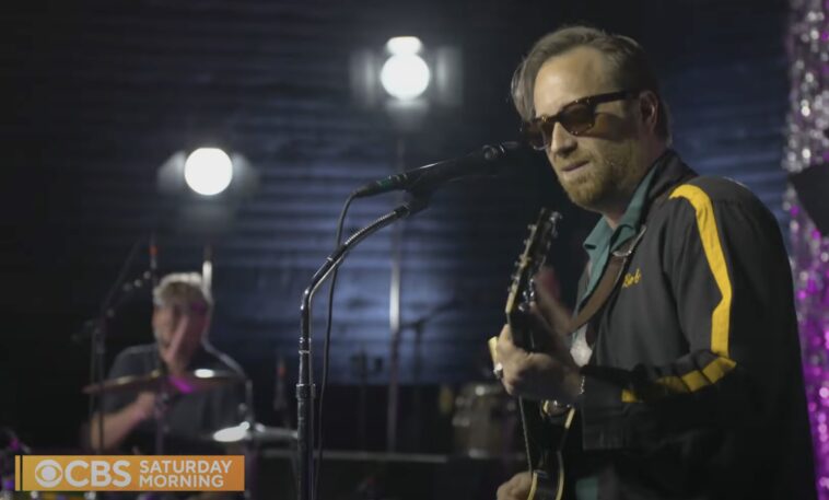 Mira a Black Keys interpretar canciones de 'Boogie', reflexiona sobre su carrera en 'CBS Mornings'