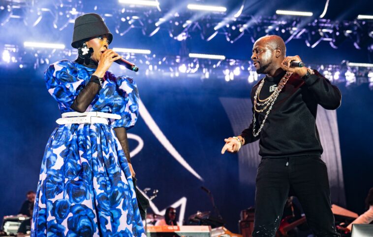 Mira a Lauryn Hill unirse a Wyclef Jean en el escenario del festival Essence para interpretar canciones de Fugees