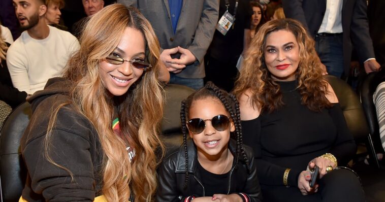 Tina Knowles-Lawson dice que Rumi tiene 5 años "Tiene un asombroso sentido del estilo."