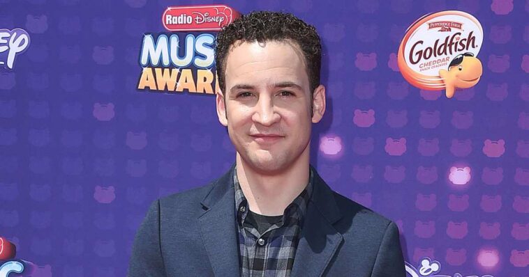 ¿Por qué Ben Savage no presenta 'Pod Meets World' con el elenco principal?