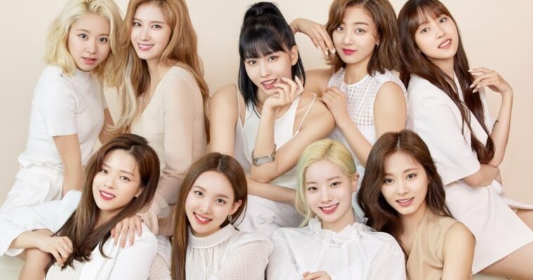 (★ÚLTIMA HORA) Todos los miembros de TWICE renuevan sus contratos con JYP Entertainment