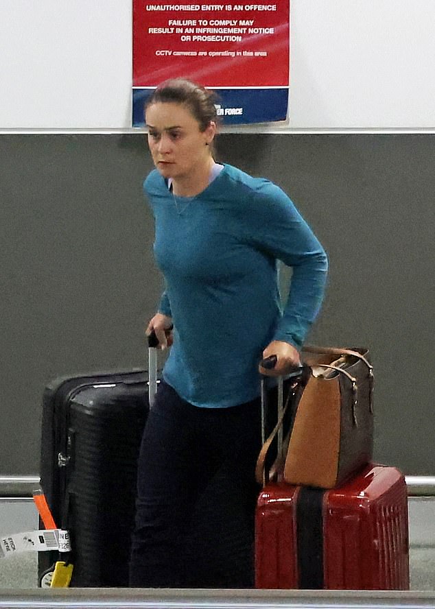 Los recién casados ​​Ash Barty (en la foto) y Garry Kissick aterrizaron en Brisbane el domingo después de disfrutar de una luna de miel de dos semanas en Nueva Zelanda.