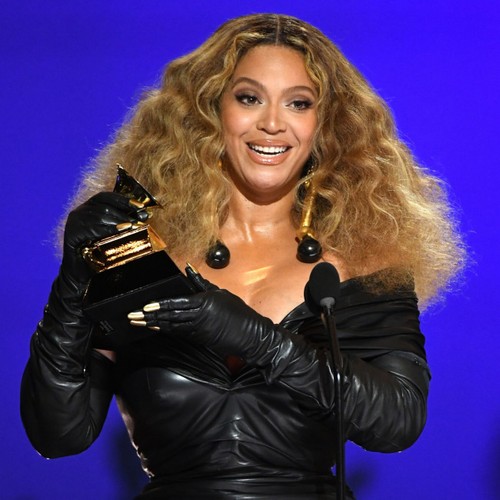 Beyoncé lanza EP sorpresa de 4 canciones
