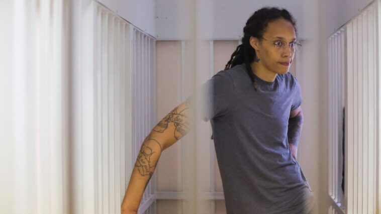 Brittney Griner de la WNBA apela su sentencia de prisión rusa