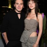 Cambiando: Brooklyn Beckham, de 23 años, ha revelado que él y Nicola Peltz decidieron tomar los apellidos del otro para ser 'diferentes'