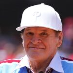 Ceremonia de Pete Rose Phillies recibió críticas en medio de viejas denuncias de violación