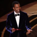 Chris Rock dice que rechazó la invitación para presentar los Premios de la Academia 2023 (Informe)