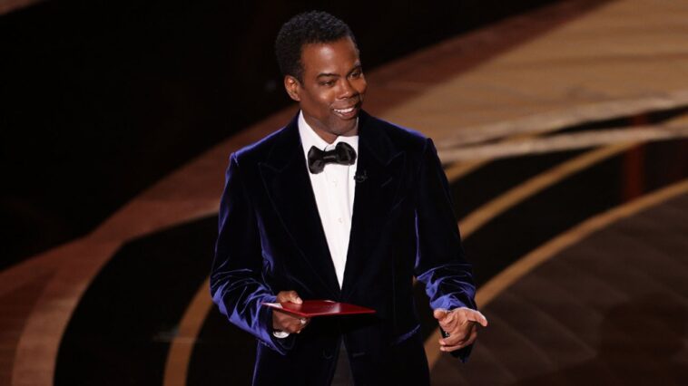 Chris Rock dice que rechazó la invitación para presentar los Premios de la Academia 2023 (Informe)