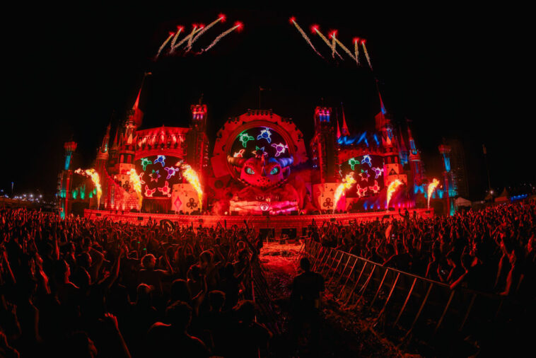 CULLERA, SPAIN - AUGUST 11: General view of main stage of Medusa Festival on August 11, 2019 in Cullera, Spain. (Photo by Pablo Gallardo Sanchez/Redferns)