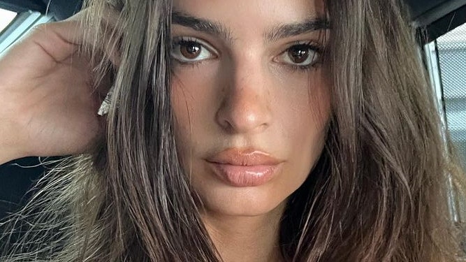 El cabello posterior a la ruptura de Emily Ratajkowski explica un nuevo comienzo