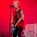 El líder de Sum 41, Deryck Whibley, vende catálogo de música